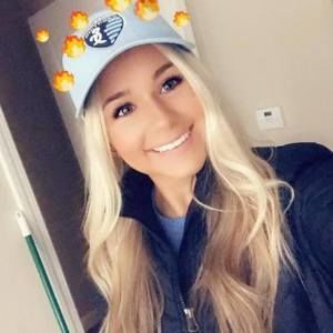 Meet your Posher, Selena